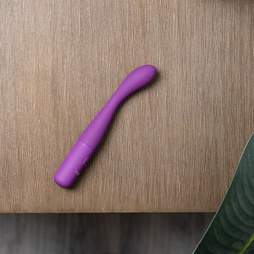 Maia CHELSI - Purple 17.8 cm USB Rechargeable Vibrator Maia Toys