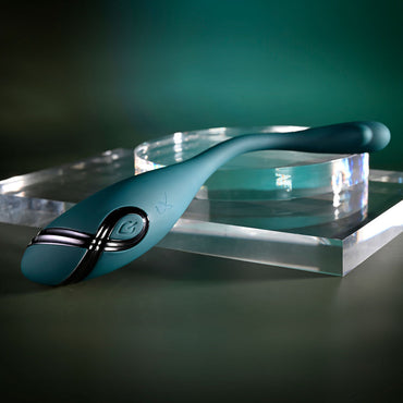 Playboy Pleasure PINPOINT PERFECTION - Green 19.3 cm USB Rechargeable Poseable Vibrator Playboy Pleasure