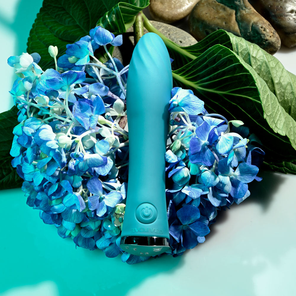 Evolved ULTRA WAVE - Blue 13 cm USB Rechargeable Mini Vibrator Evolved