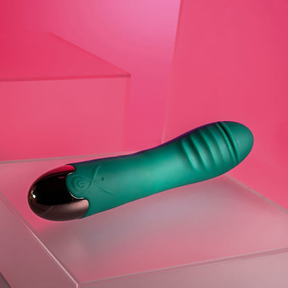 Gender X PIROUETTE - Green 20.6 cm USB Rechargeable Vibrator Gender X
