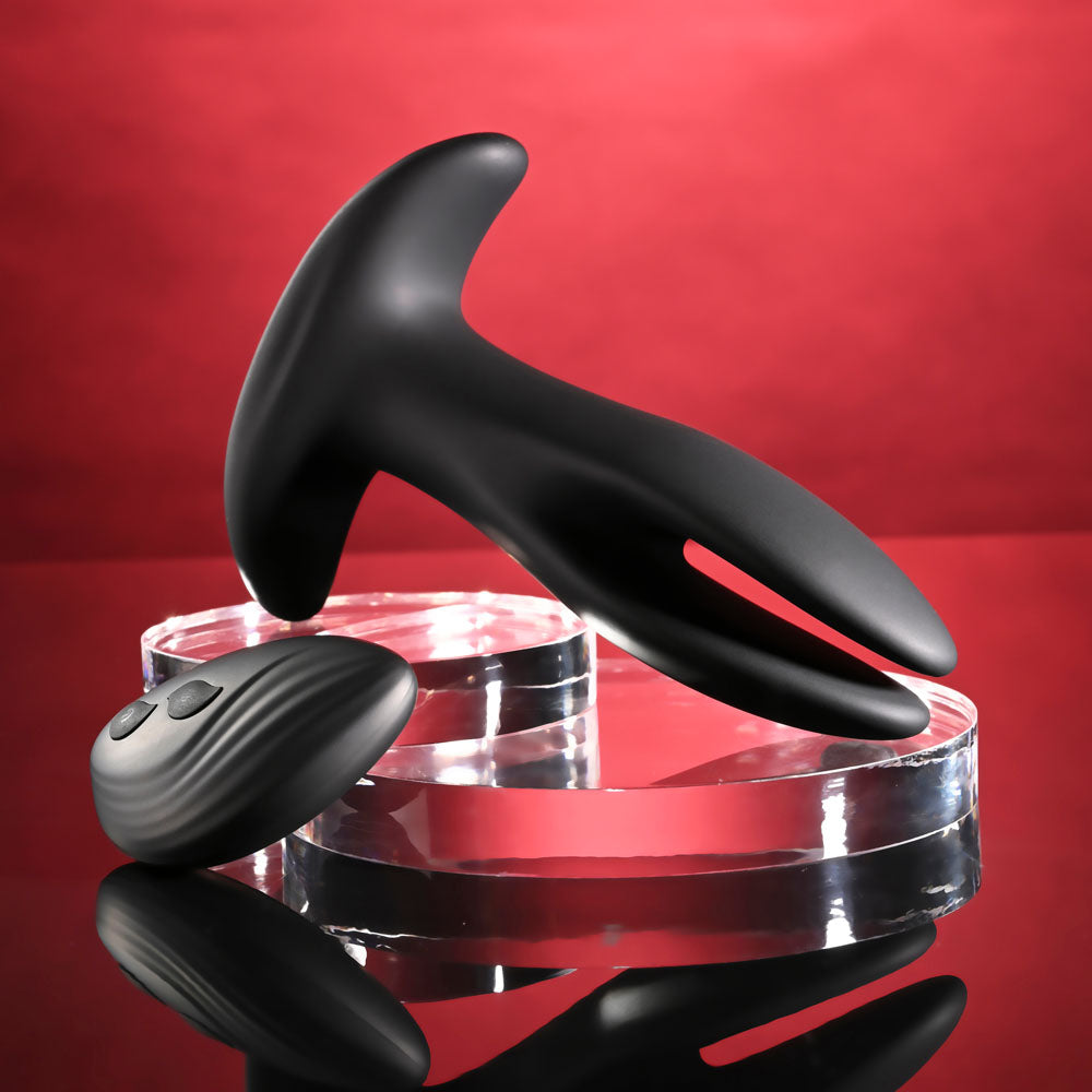 Gender X SPREAD THE LOVE - Black USB Rechargeable Stretching Anal Plug with Wireless Remote Gender X