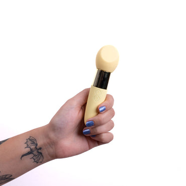 Maia RINA - Yellow - Yellow 13.3 cm USB Rechargeable Vibrator Maia Toys