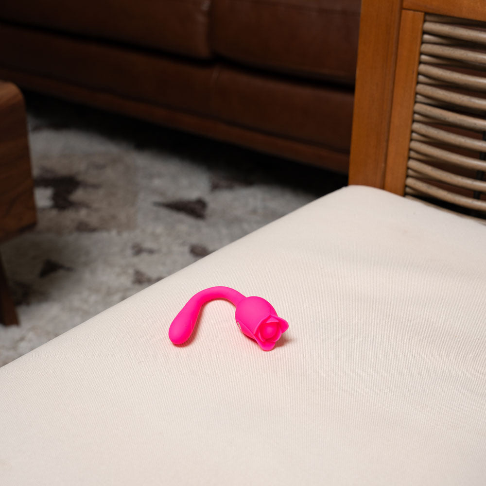 Maia MEADOW - Pink 14 cm USB Rechargeable Flower Stimulator Maia Toys