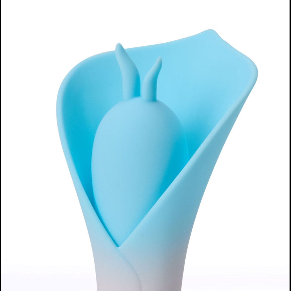 Maia MINA - Blue - Blue/Pink USB Rechargeable Fluttering Flower Stimulator Maia Toys