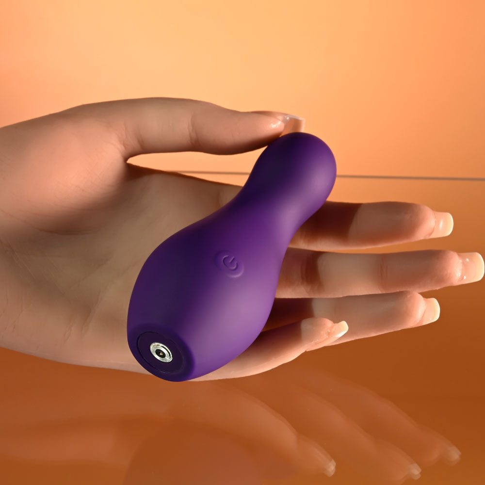 Playboy Pleasure THE JET SET - VIBRATOR - Purple 10.2 cm Vibrator with Self Charging Case Playboy Pleasure