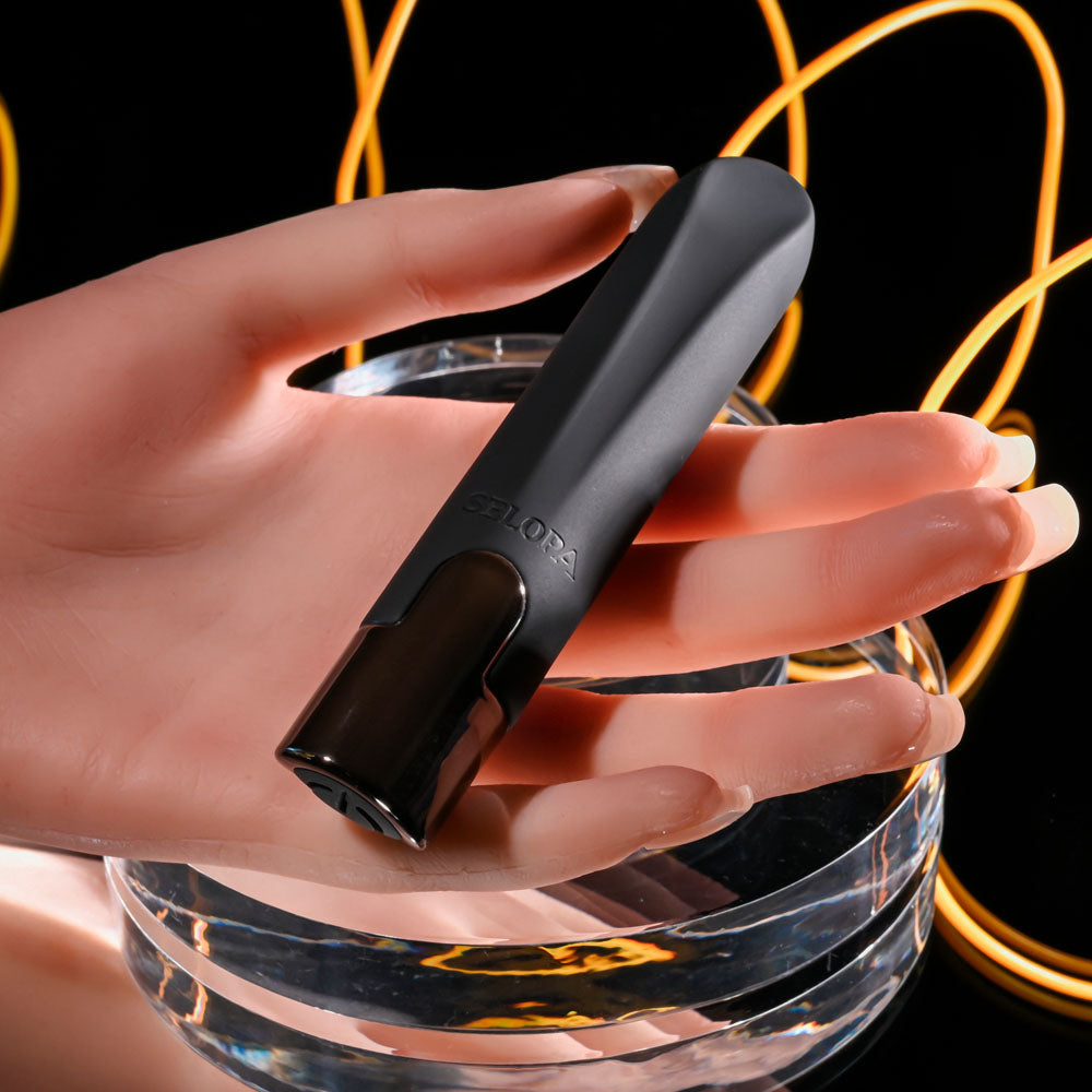 Selopa LITTLE BUDDY - Black 11.1 cm USB Rechargeable Vibrating Bullet Selopa