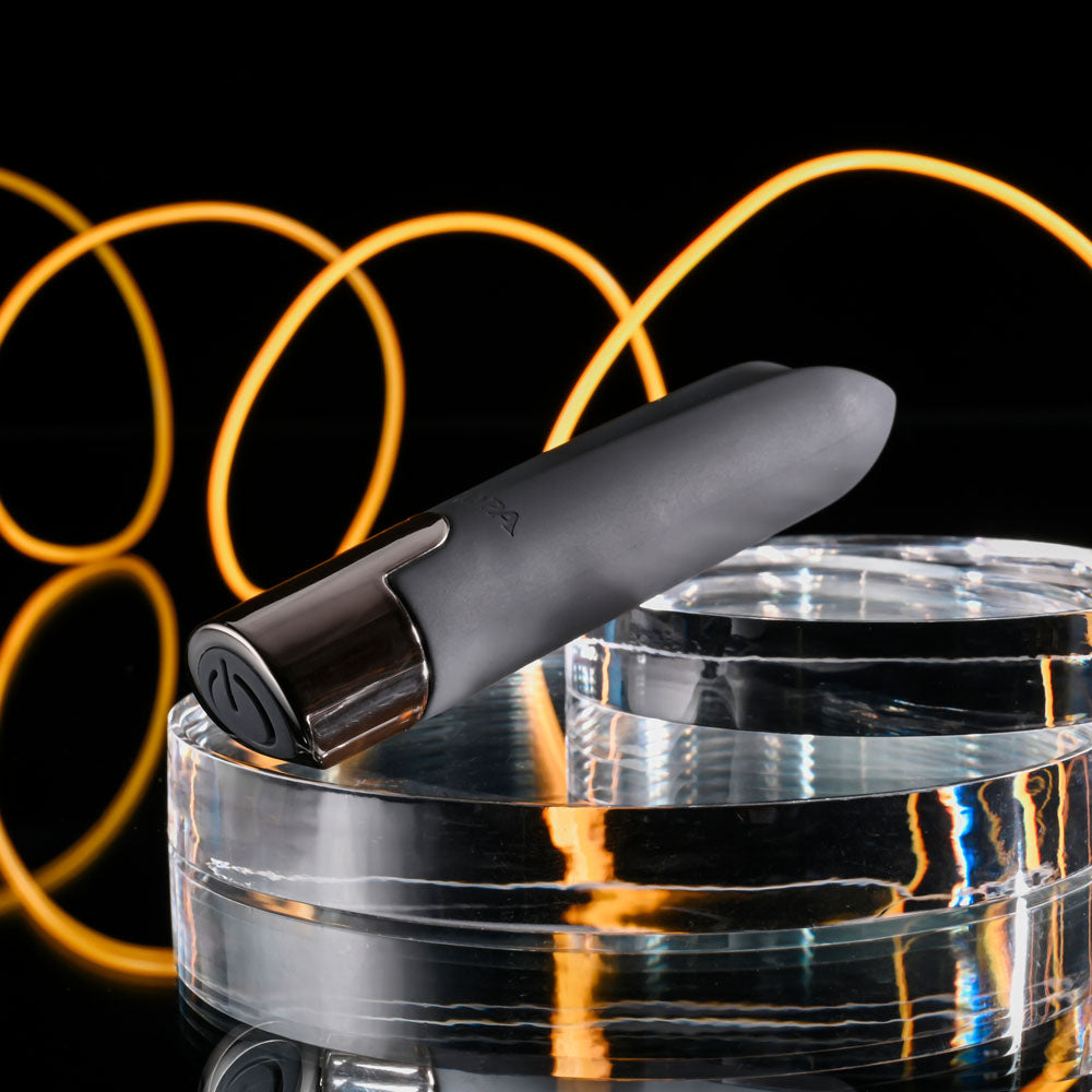 Selopa LITTLE BUDDY - Black 11.1 cm USB Rechargeable Vibrating Bullet Selopa