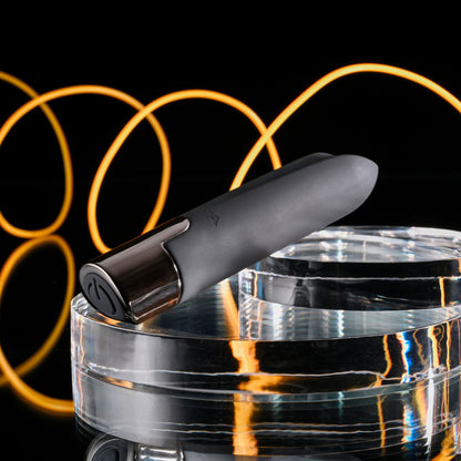 Selopa LITTLE BUDDY - Black 11.1 cm USB Rechargeable Vibrating Bullet Selopa